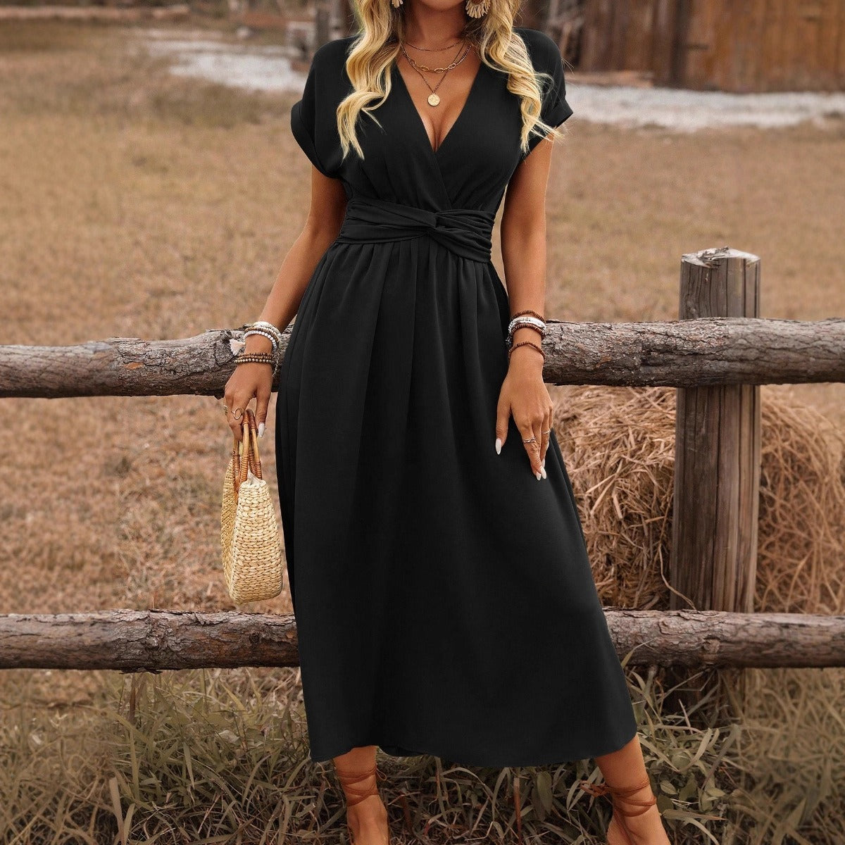 HEATHER | Elegancka, długa sukienka boho z dekoltem w serek